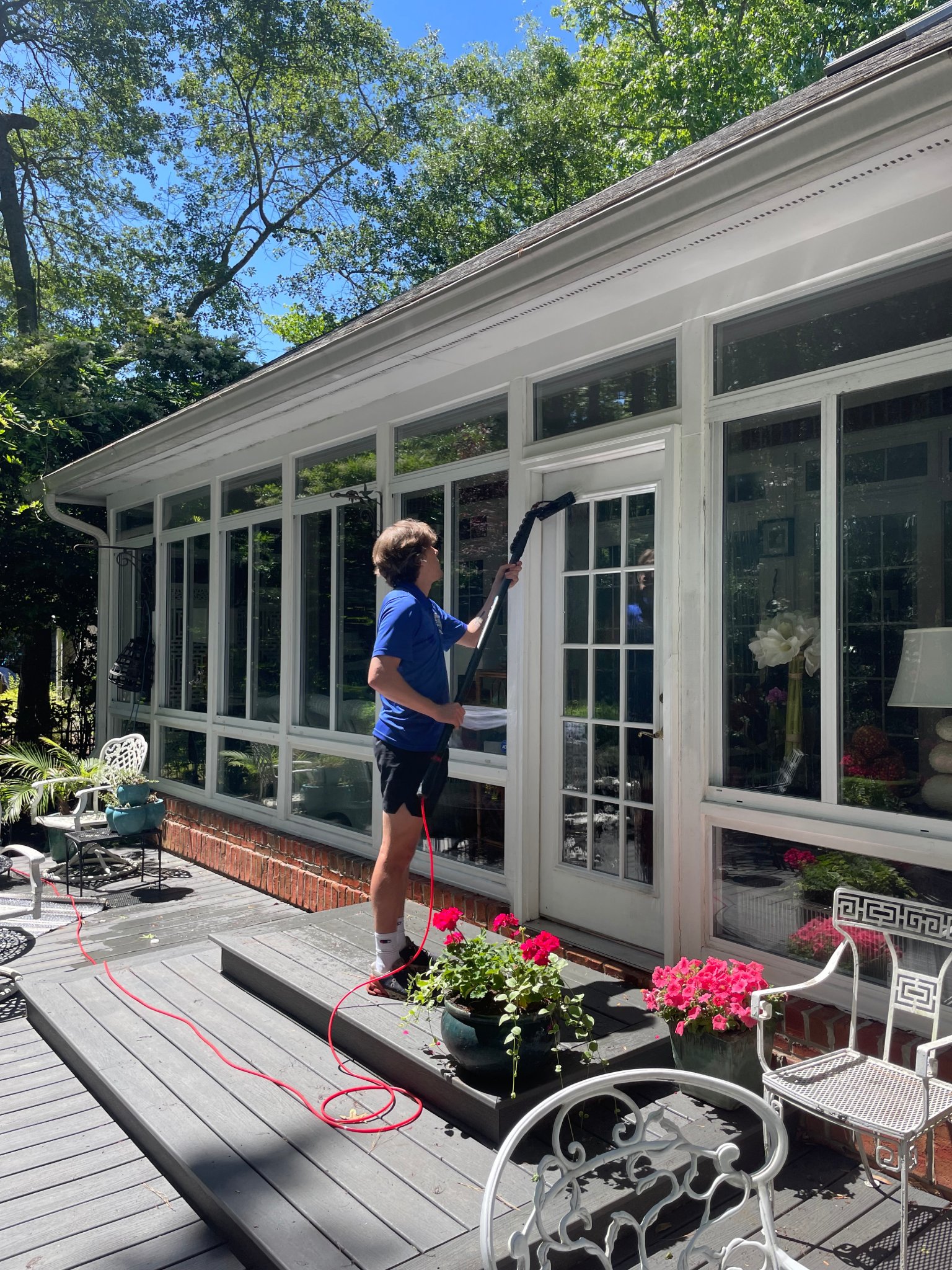 Exterior window cleaning